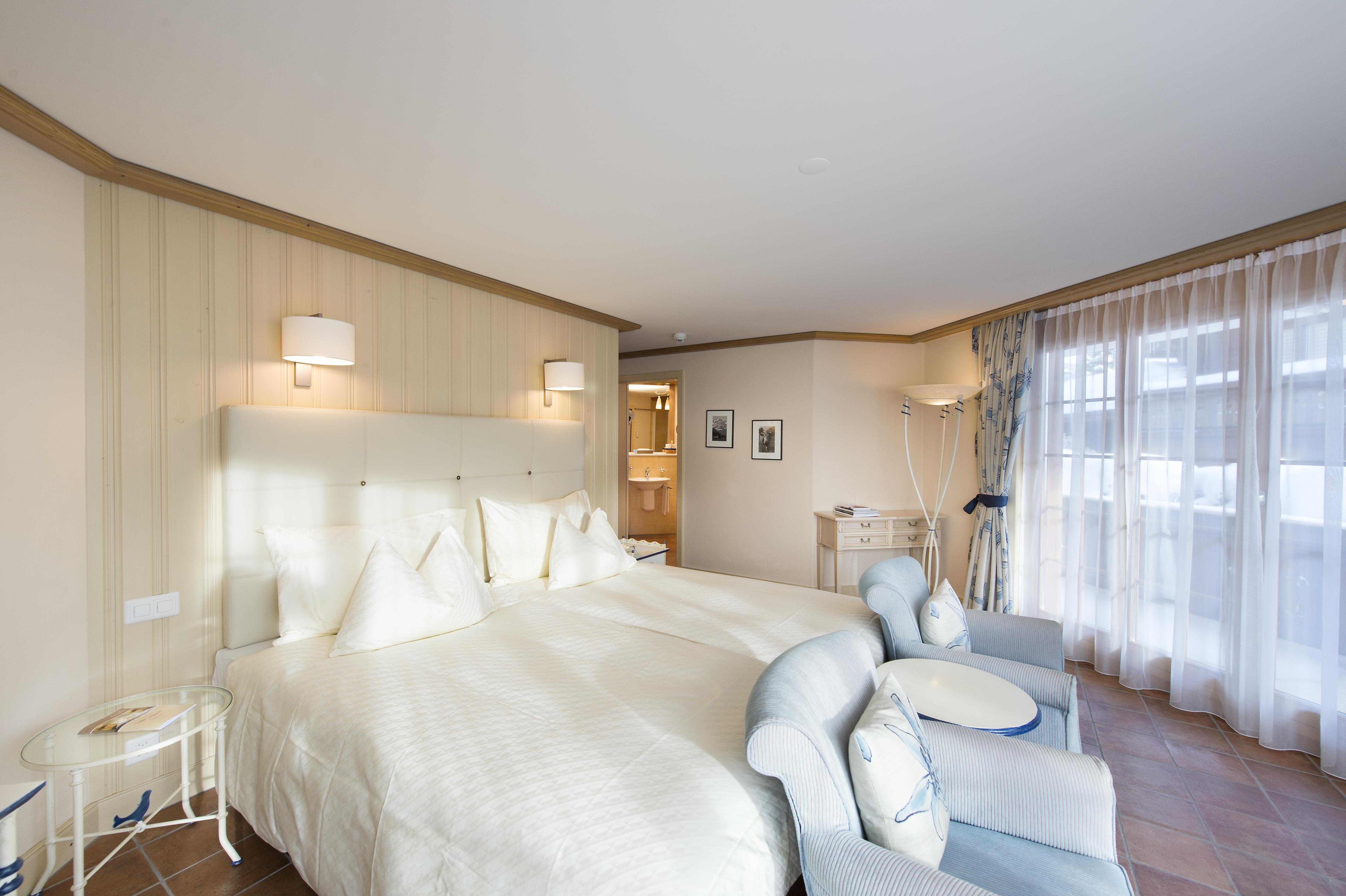 Golfhotel Les Hauts De Gstaad & Spa Exterior foto